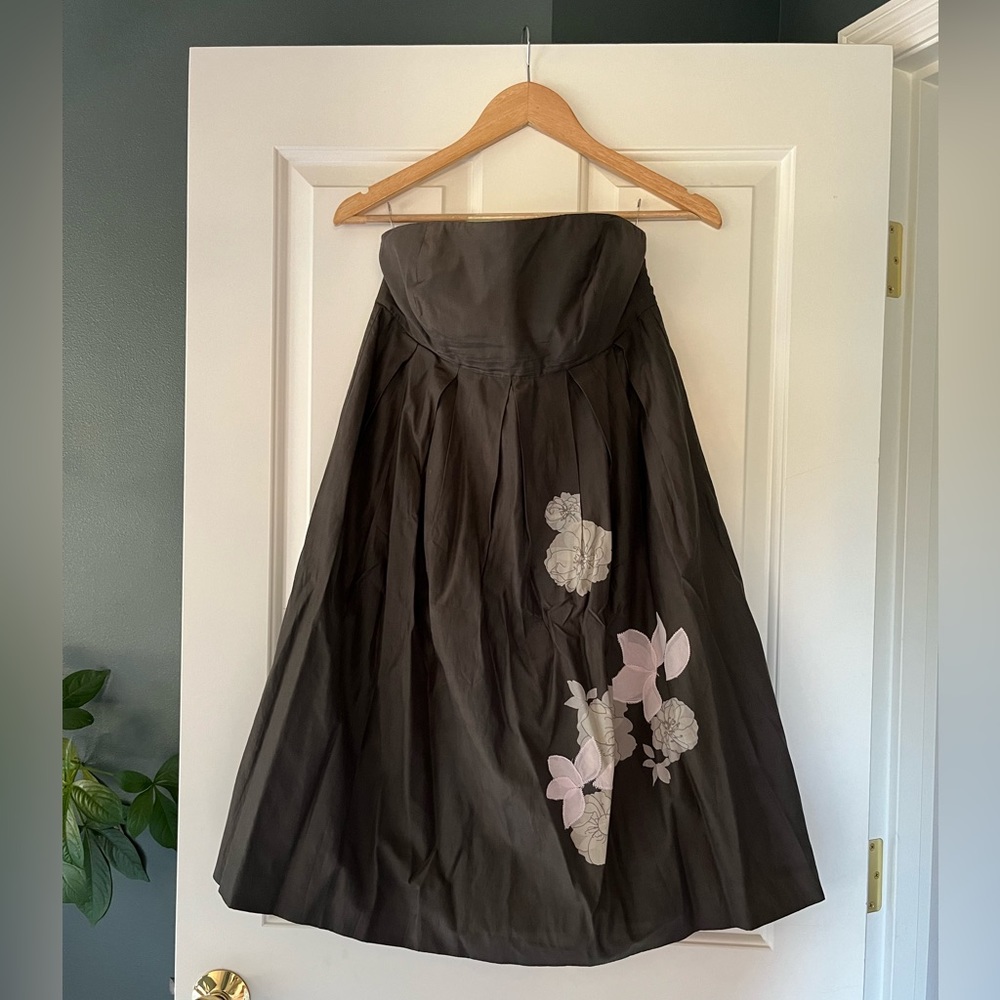 Gap strapless cotton dress with full skirt and light sheen